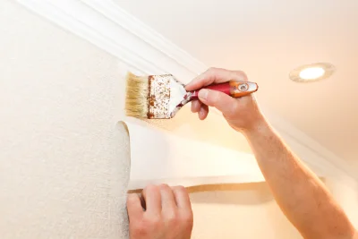 Pose de papier peint à Marly — revêtements muraux et toiles de verre
